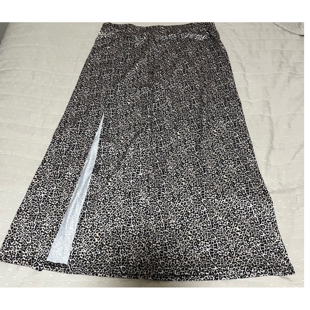 Women's Cheetah Print Maxi Skirt NWOT‎ Side Slit Stretch Animal Print
